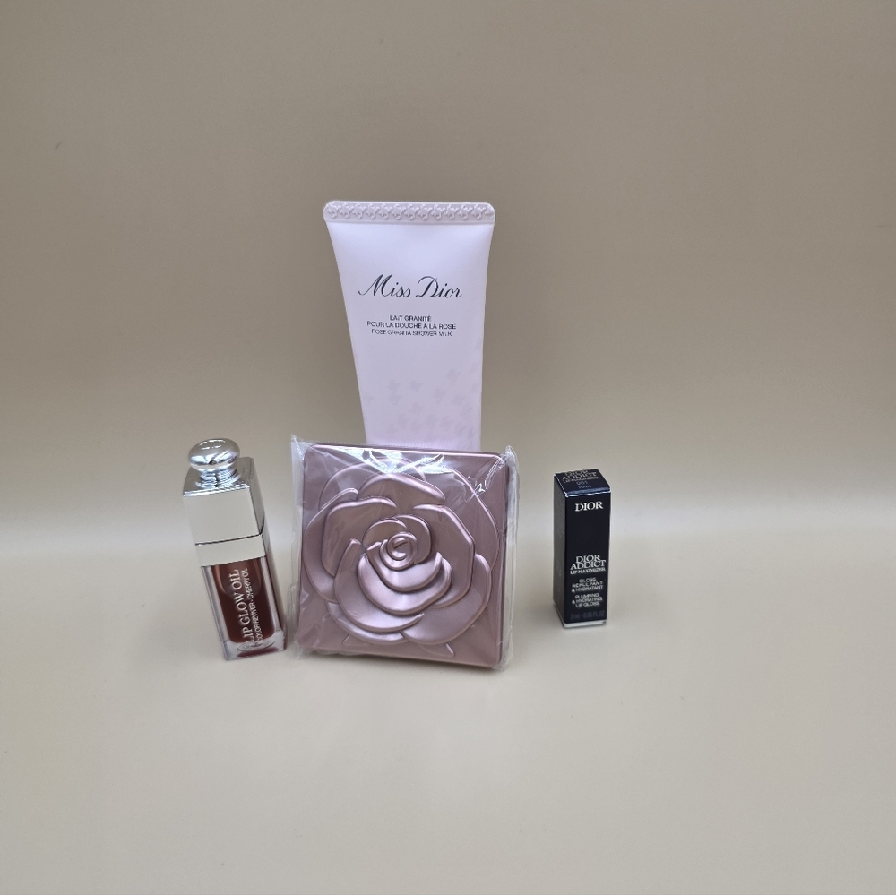 Dior Lip Glow, Miss Dior Shower Gel, Dior Addict Lip Maximizer & Bonus Compact.